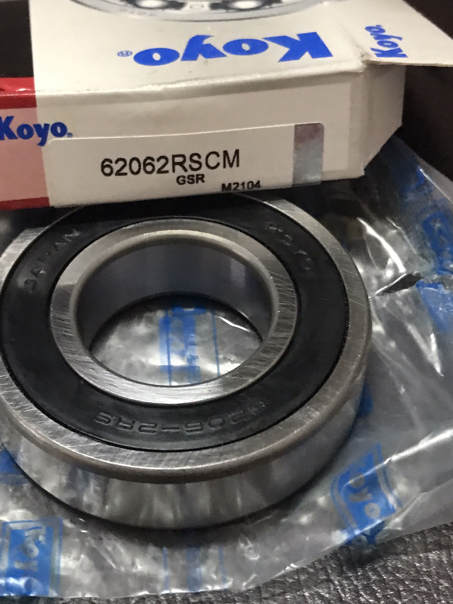 Vòng bi (bạc đạn) KOYO 6206 2RS - Chất lượng cao