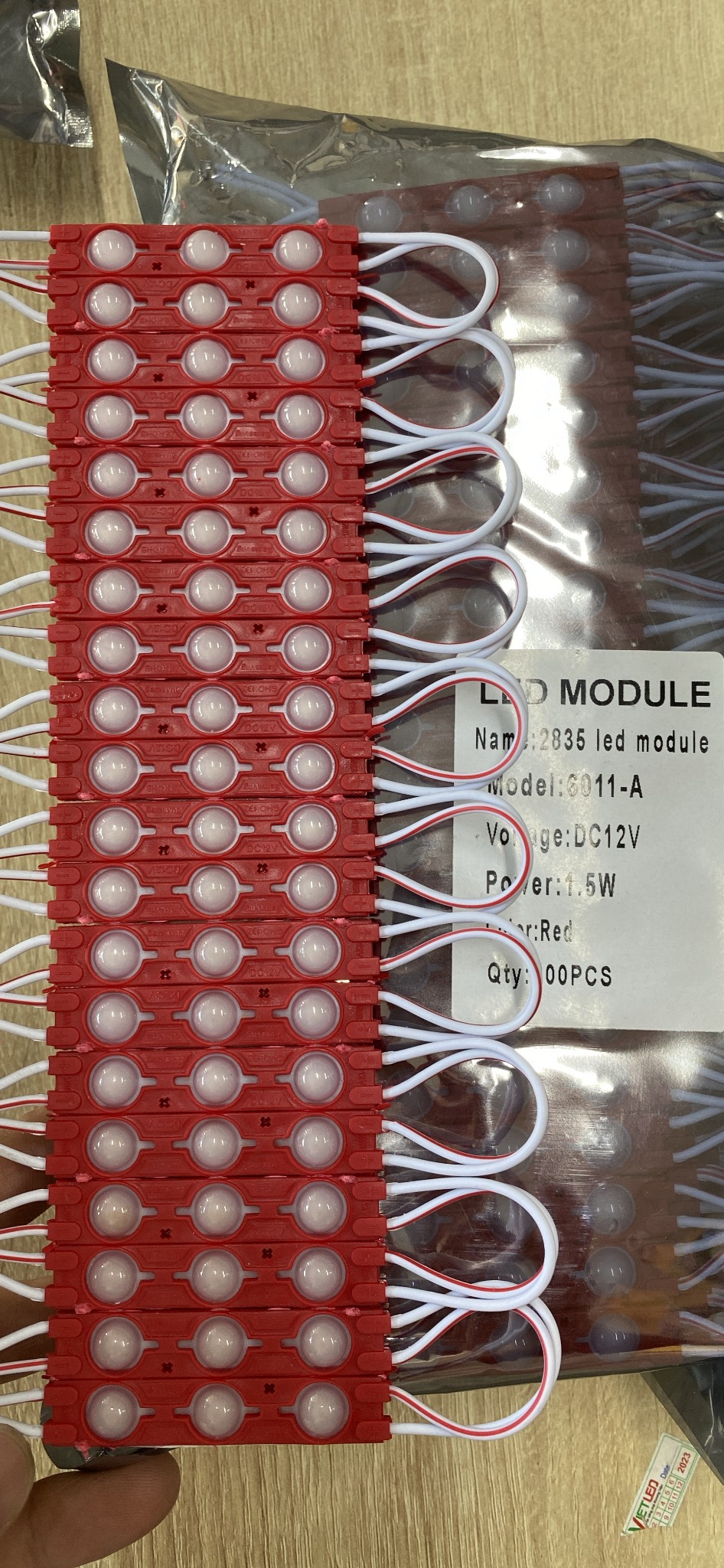 LED hắt 3 bóng 6011 ( 1 vĩ 20 thanh 3 bóng)