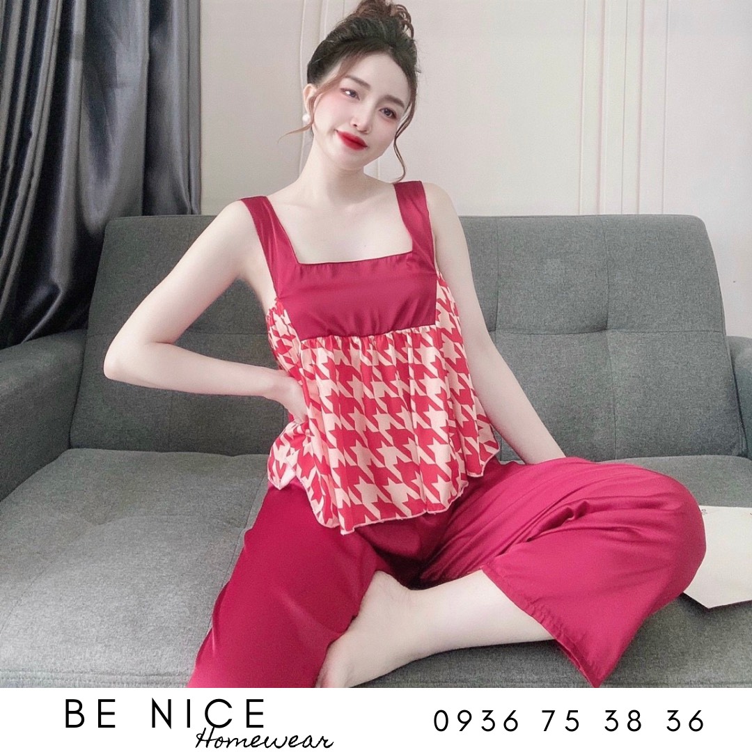Set lụa dài mặc nhà cổ vuông bản to