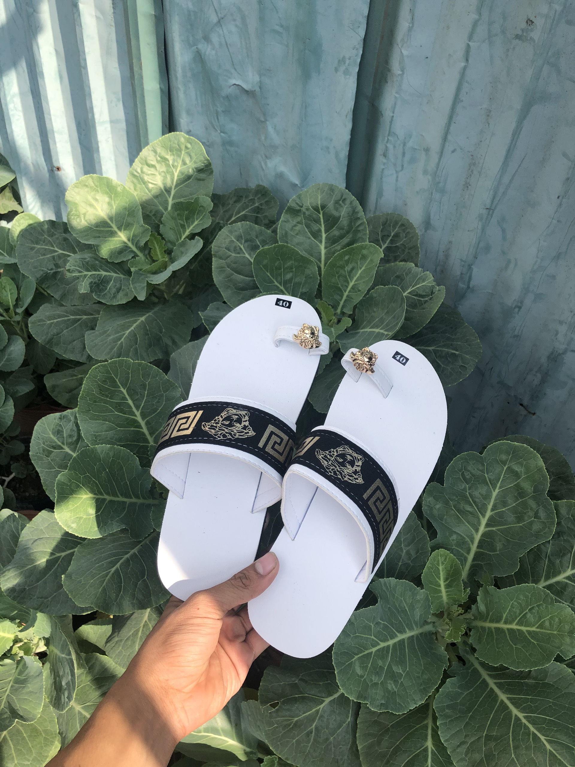Dép Sandal xỏ ngón nữ FREESHIP dép nữ giá rẻ xỏ ngón Trắng/ Đen SANDAL THỜI TRANG