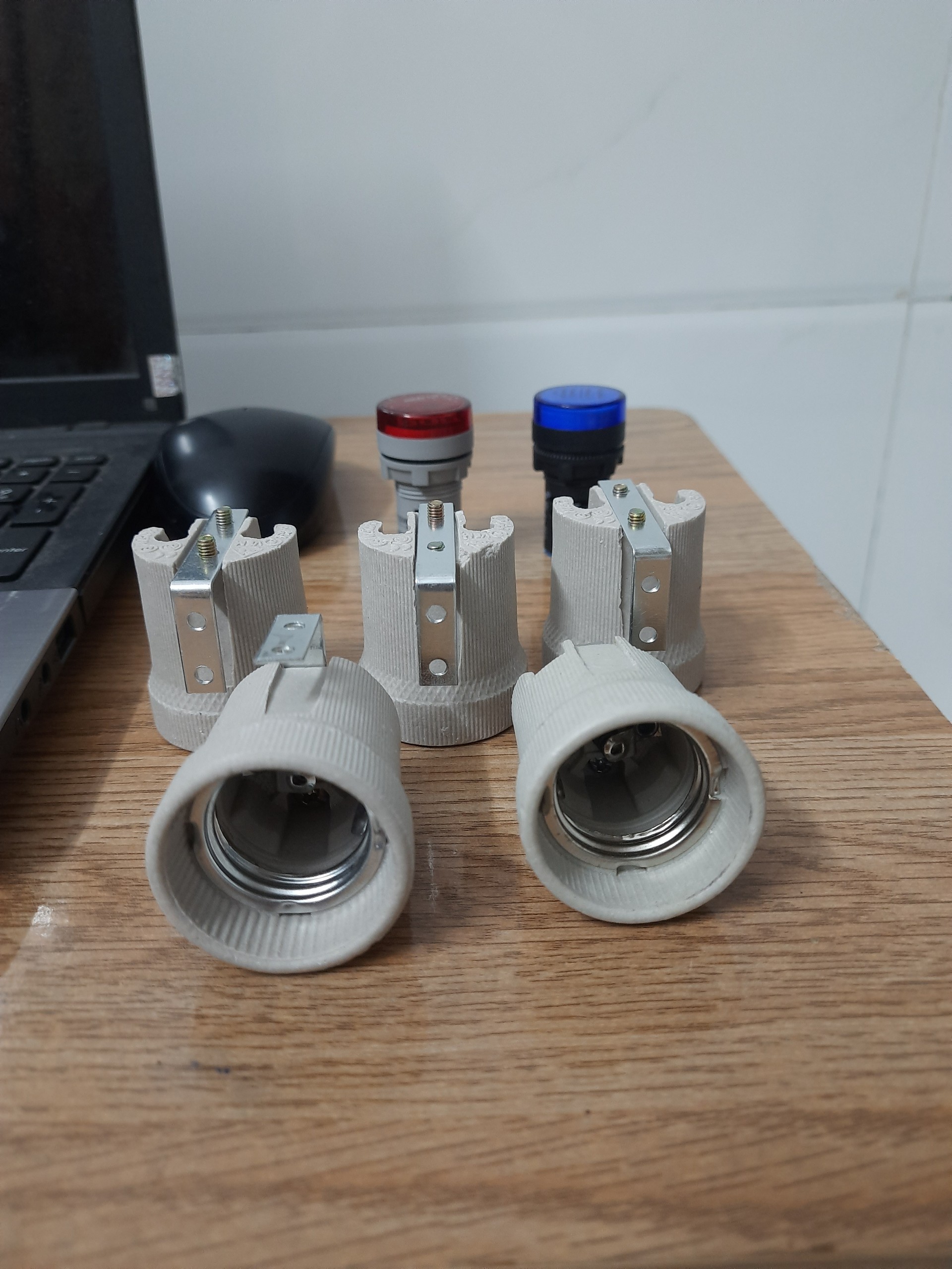 Đui đèn sứ chịu nhiệt E27