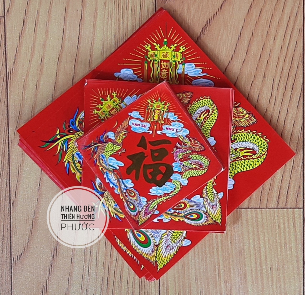 Giấy dán dưa dùng hồ keo