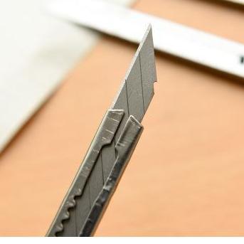 Dao rọc giấy nhỏ - bằng Thép