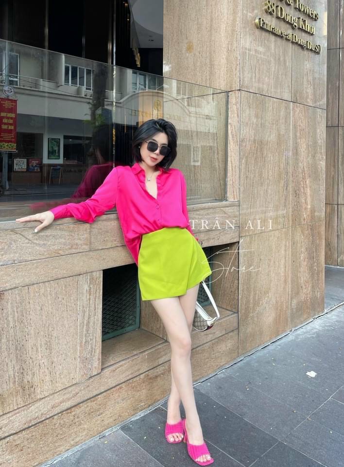 Set hai món sơ mi lụa chân váy chữ a vạc chéo thanh lịch, cá tính
