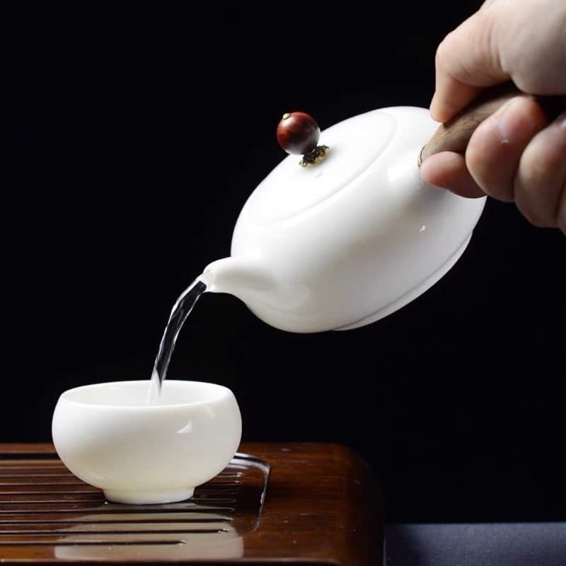 Chén Uống Trà Sứ Bạch Định Thấu Quang Cảnh Đức Trấn