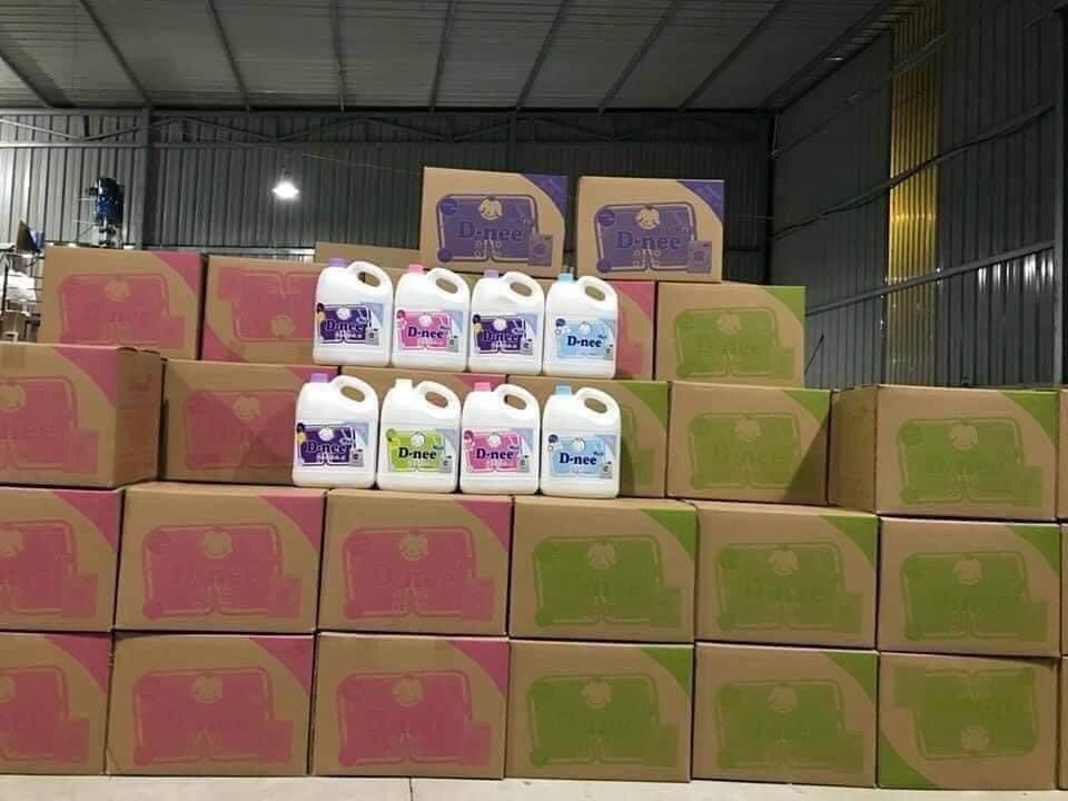 Nước giặt Dnee xã lỗ 1 thùng 4 can