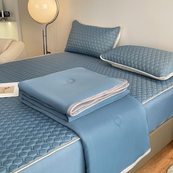 High-Quality Rubber Air-Conditioning Blanket Set