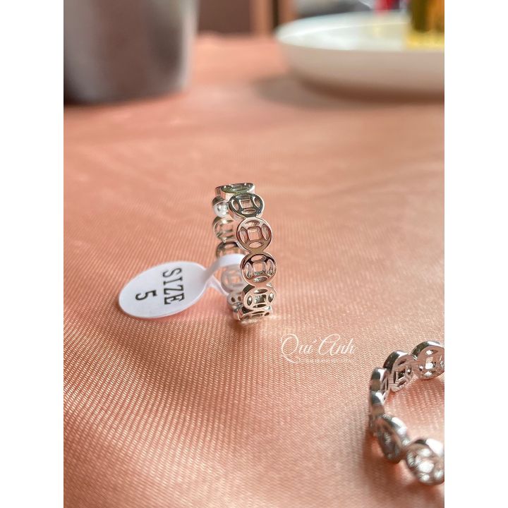 Nhẫn titan kim tiền màu bạc