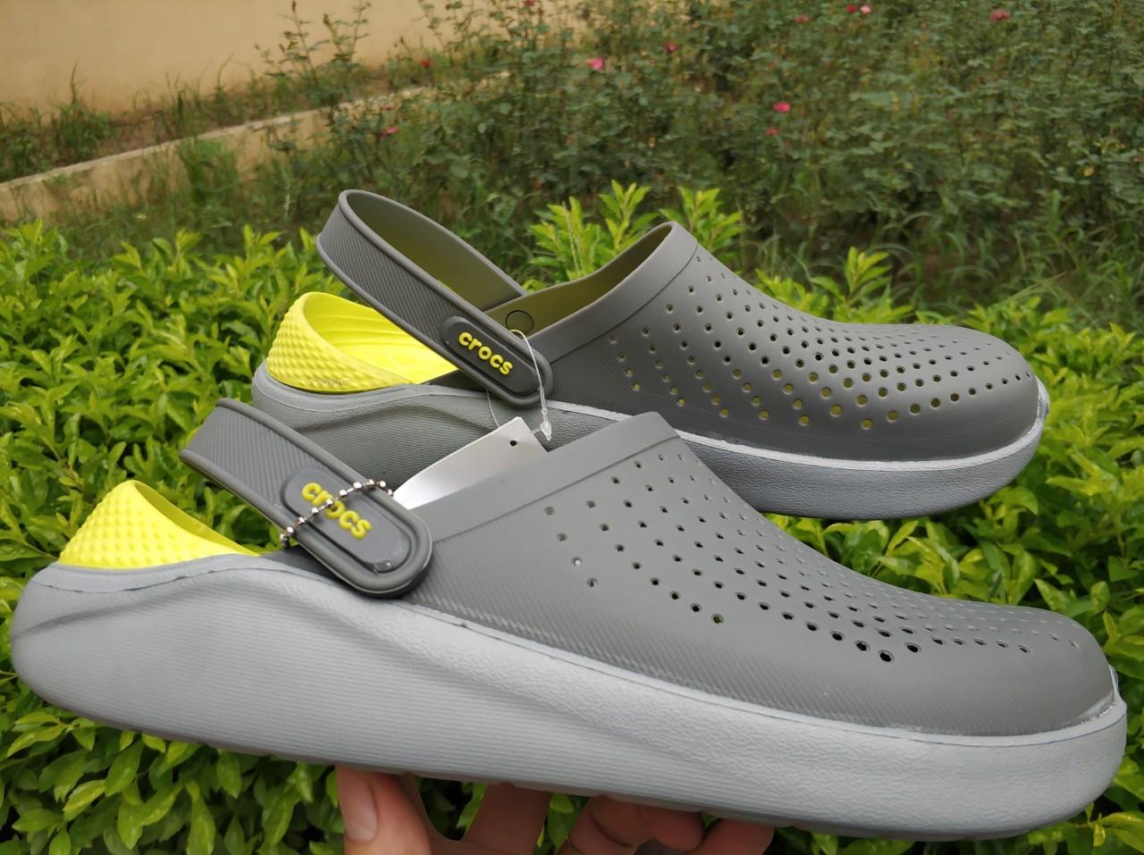 Giày dép sục crocs mềm nhẹ êm ái