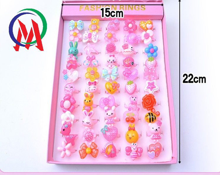 [HCM]Hộp nhẫn nhựa 50 chiếc cho bé