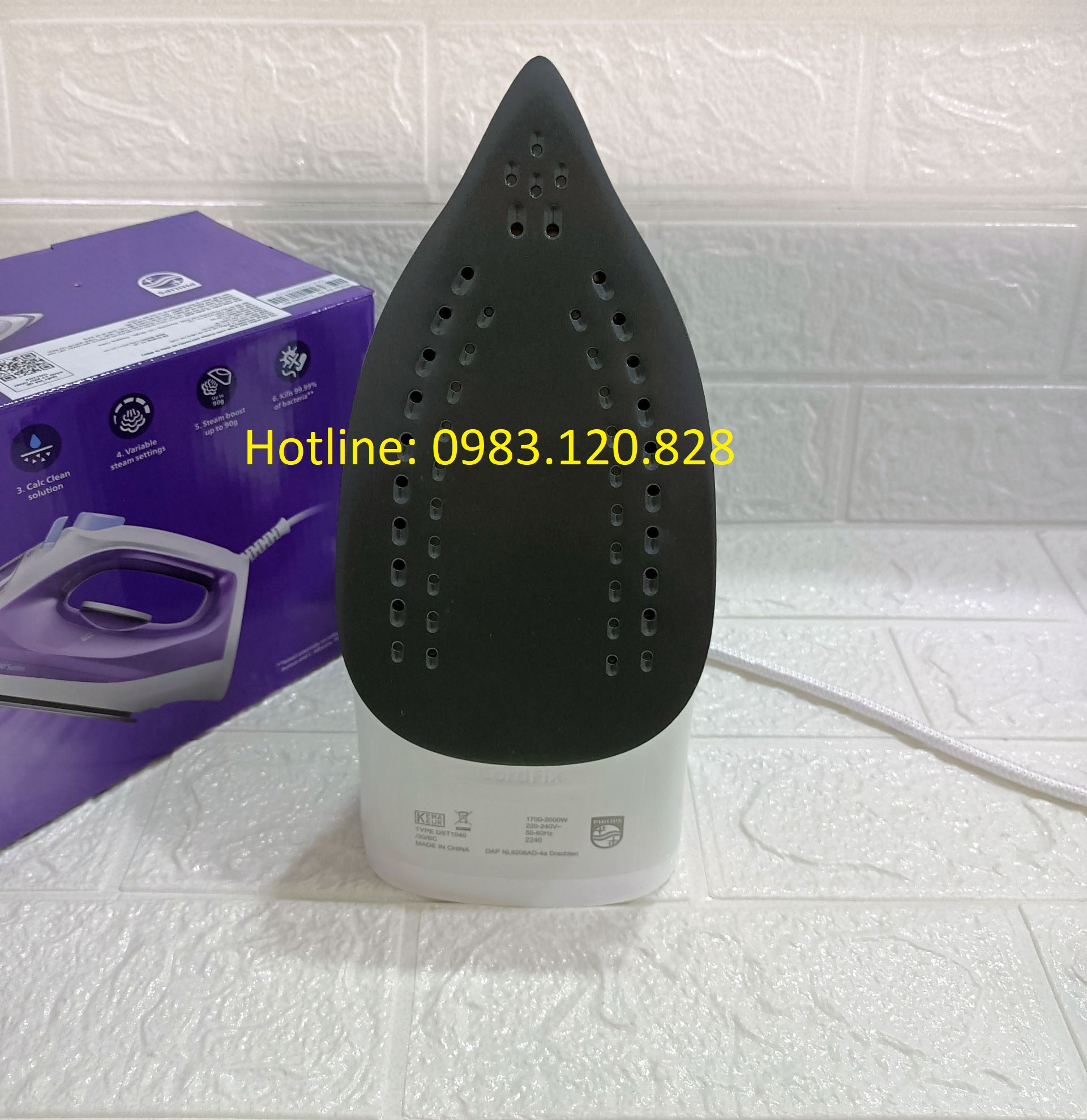 Bàn ủi hơi nước Philips GC1426/39 và DST1040/30