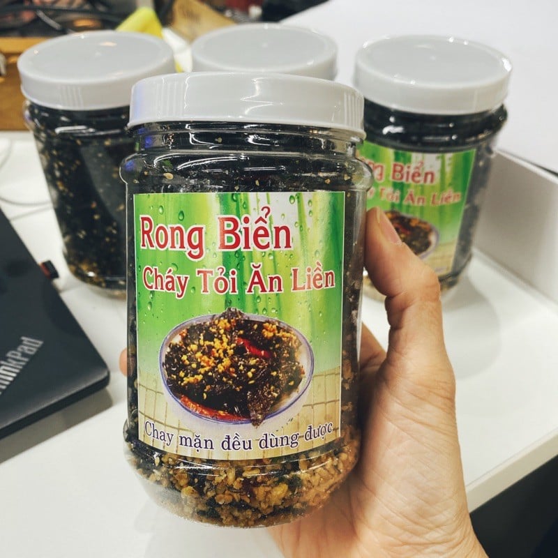 ( GIÁ SỈ ) 1 Hủ Rong biển cháy tỏi ớt ăn là ghiền ( 70g/ hủ) sỉ, dạo, ăn vặt, ăn liền, combo, nhà làm, tết, nguyên liệu, vào bếp, làm bánh, nấu ăn, sấy khô, sấy dẻo, sấy giòn, tảo, tảo biển, rong nho, heo, bò, gà, tôm, mứt,