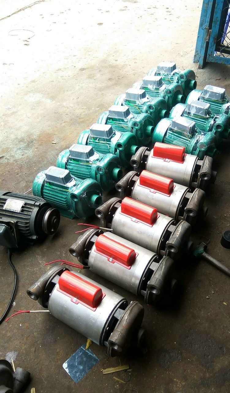 MÁY BƠM NƯỚC 1.5HP VỎ KHÍA