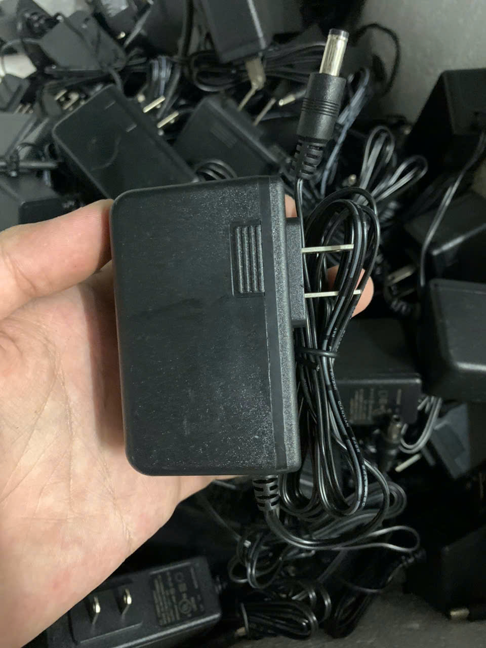 Nguồn adapter 12V-2A cho camera switch modem router (Hàng xịn thanh lý công ty)