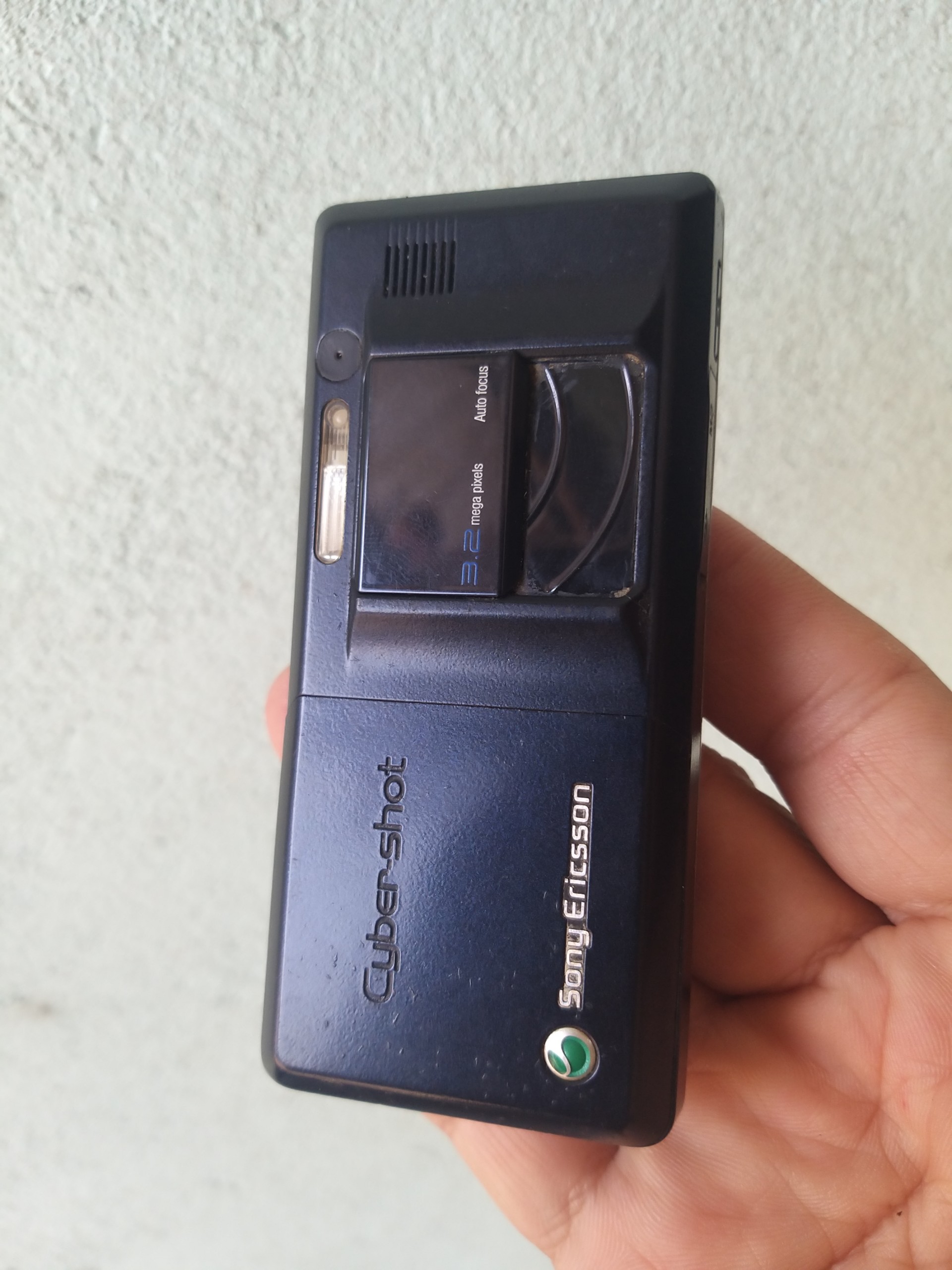 điện thoại Sony Ericsson K810i