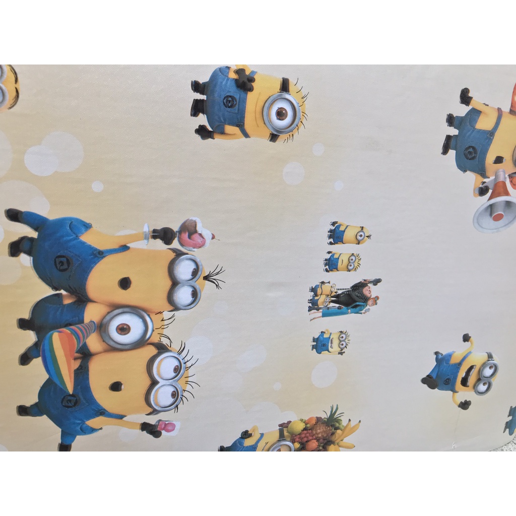 1m x 45cm rộng Giấy dán tường ( có sẵn keo ) - minion PM222