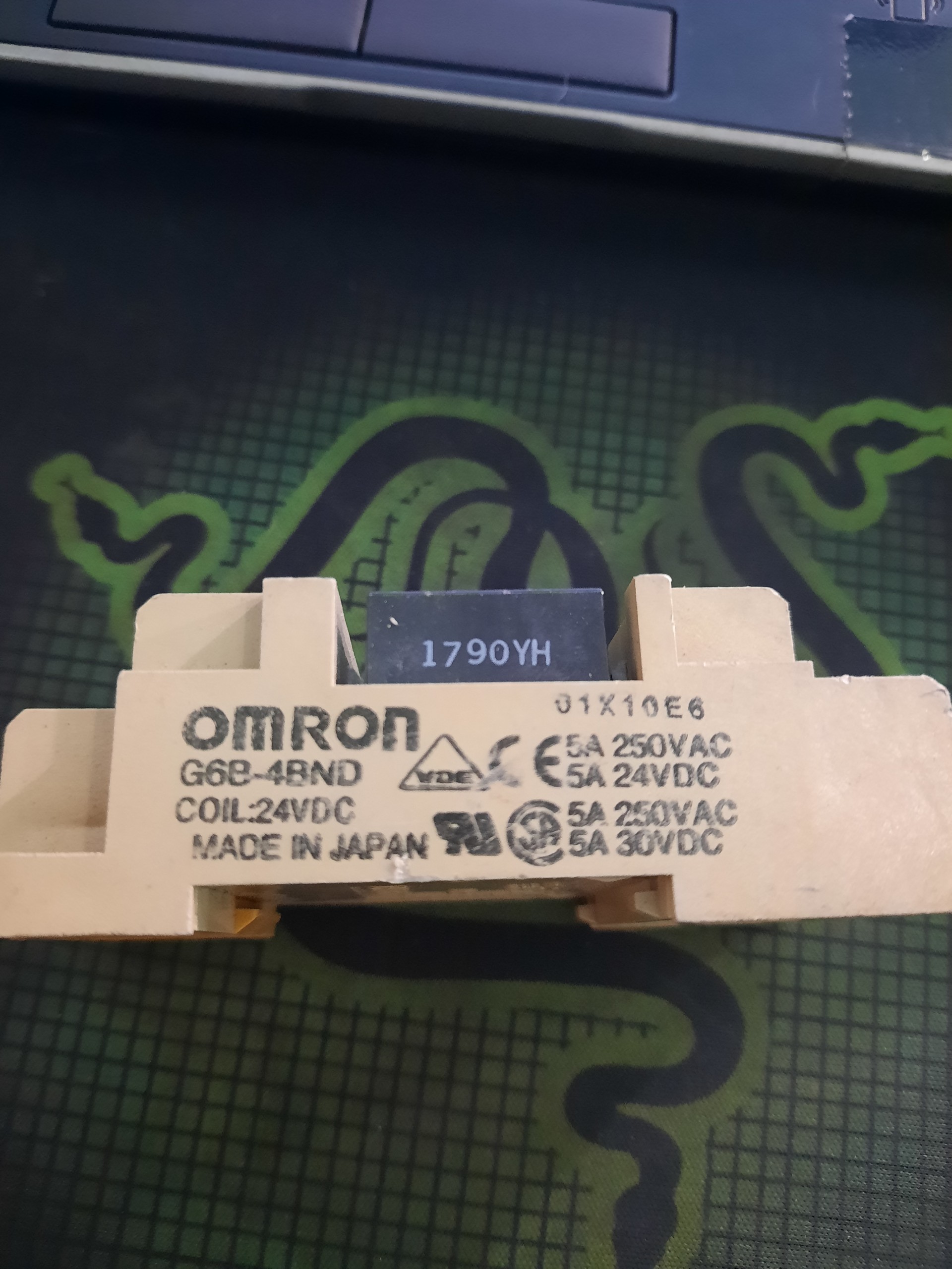 Relay khối omron G6B-4BND DC24