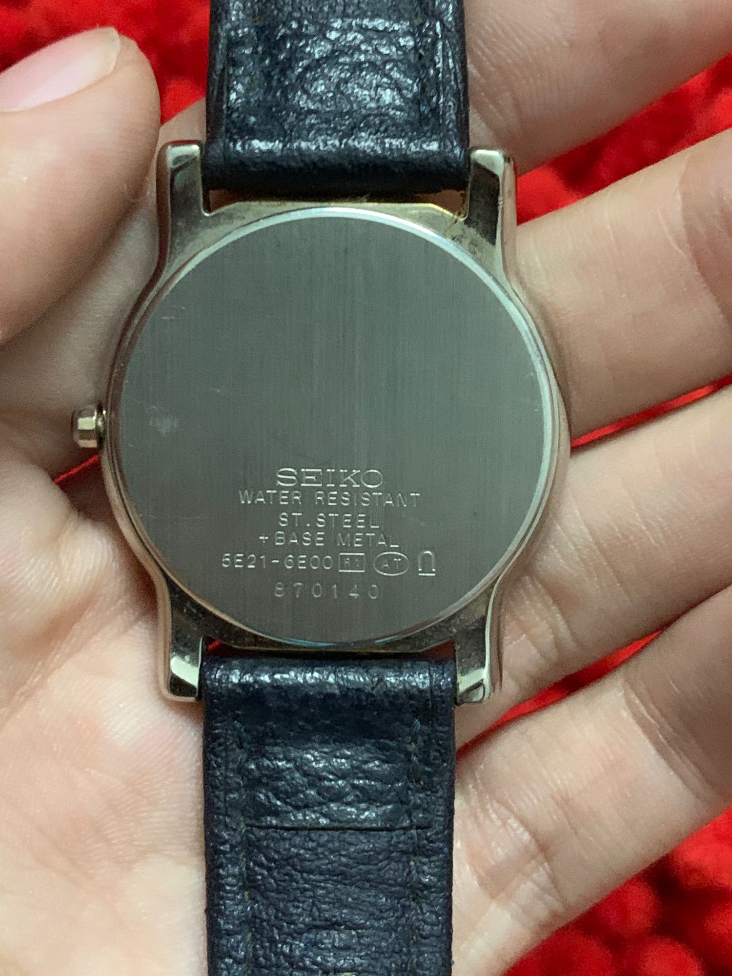 Đồng hồ nữ Seiko Lucen hàng si