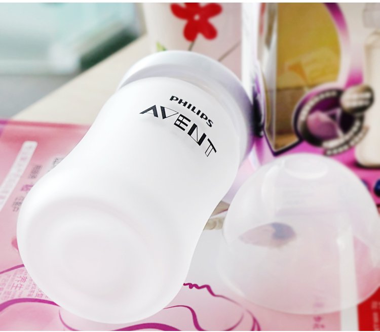 Bình sữa thủy tinh tráng silicon Philips Avent 240ML