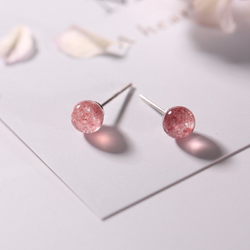 Bông tai ghim mẫu đá dâu thanh lịch