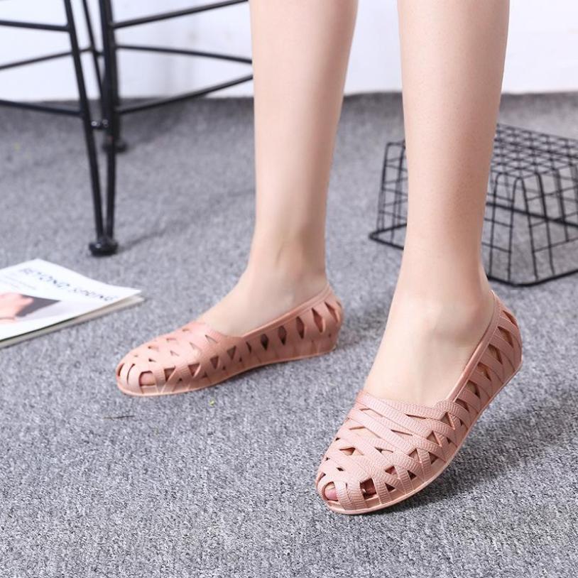 Giày đi mưa ,giày đi biển size 36 đến 40 form chuẩn chống trơn trượt, đế bằng, phù hợp cho mùa hè V163 giá rẻ