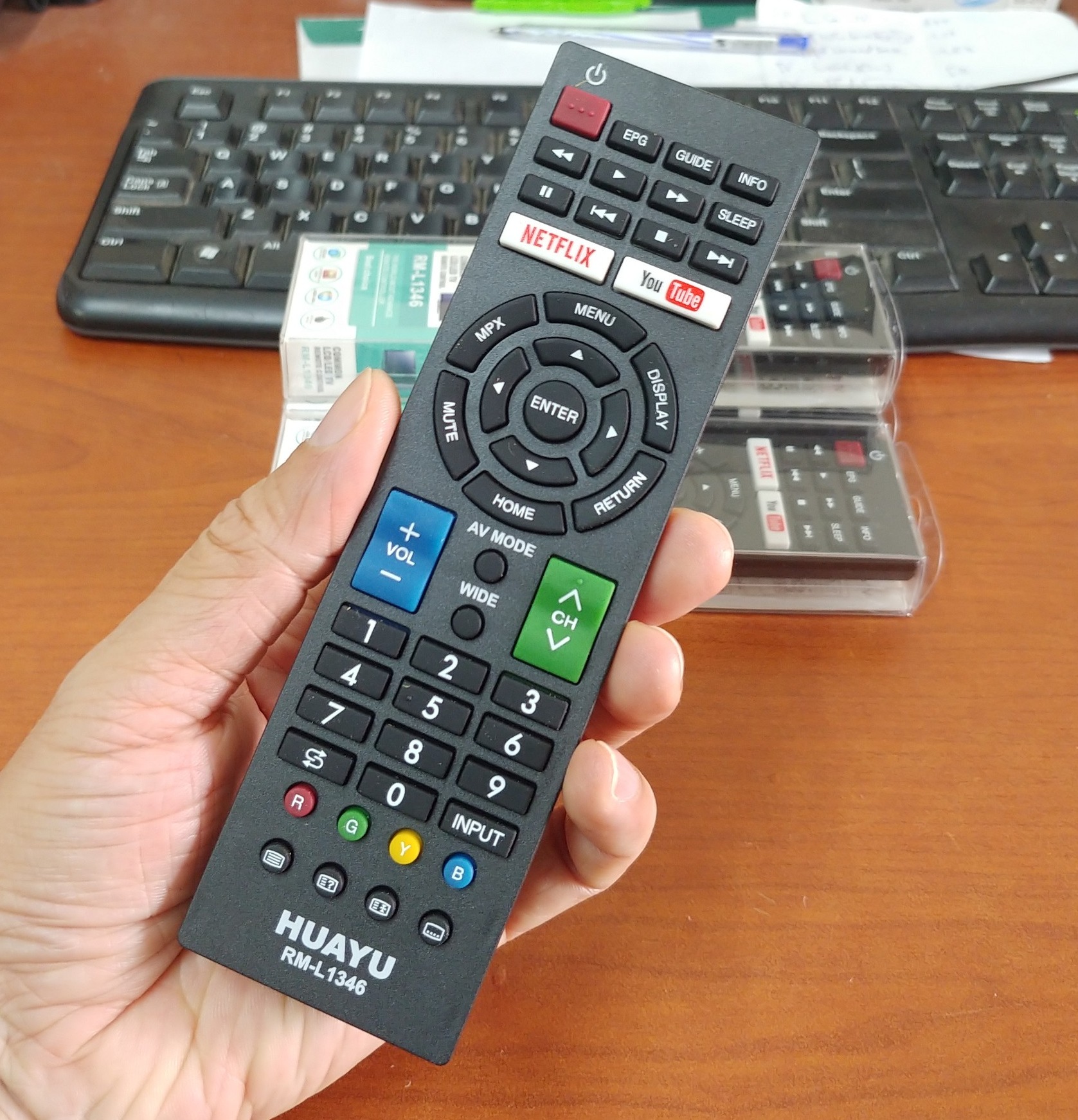 Điều khiển TV SHARP Smart mới (Hộp Huayu zin)