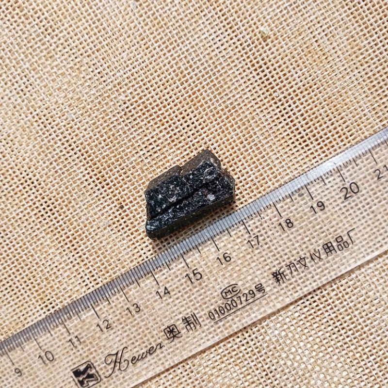 Tinh thể Black Tourmaline