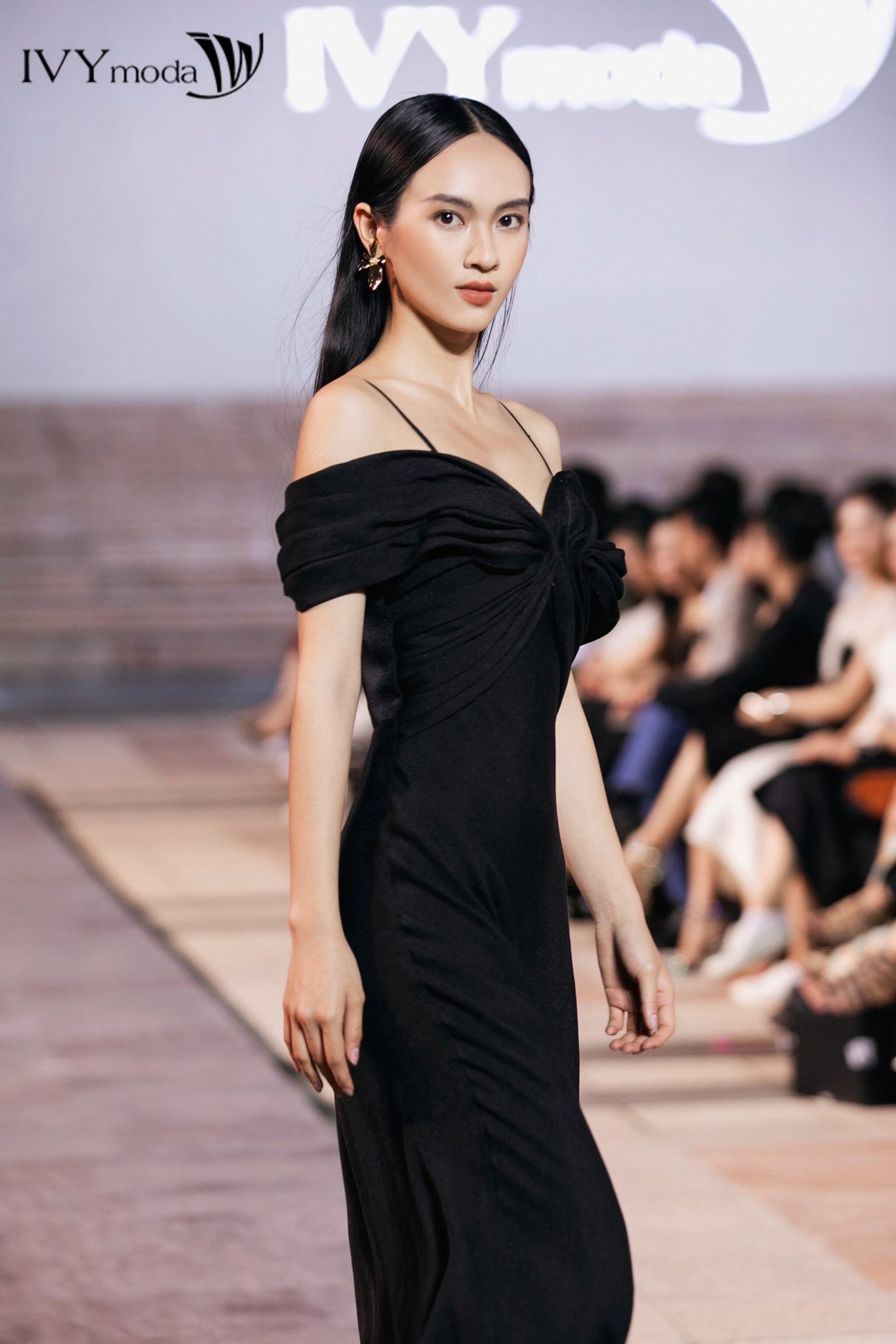 EDANA DRESS - Đầm maxi lụa IVY moda MS 45S2725