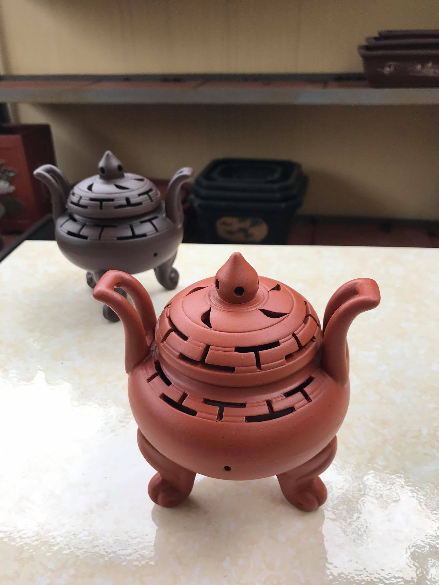 LƯ ĐỐT HƯƠNG TRẦM
