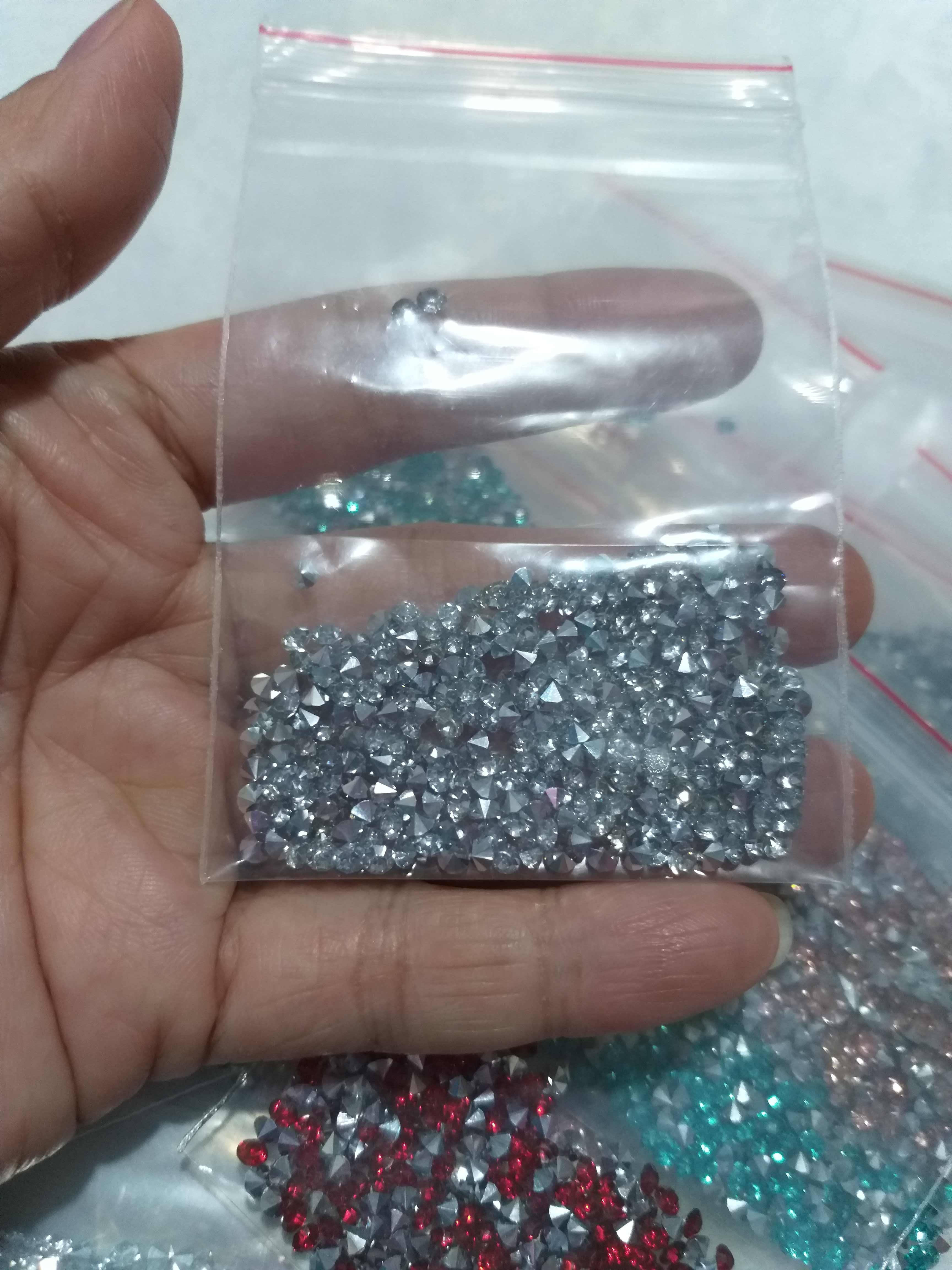 Đá chân nhọn trang trí móng 3mm