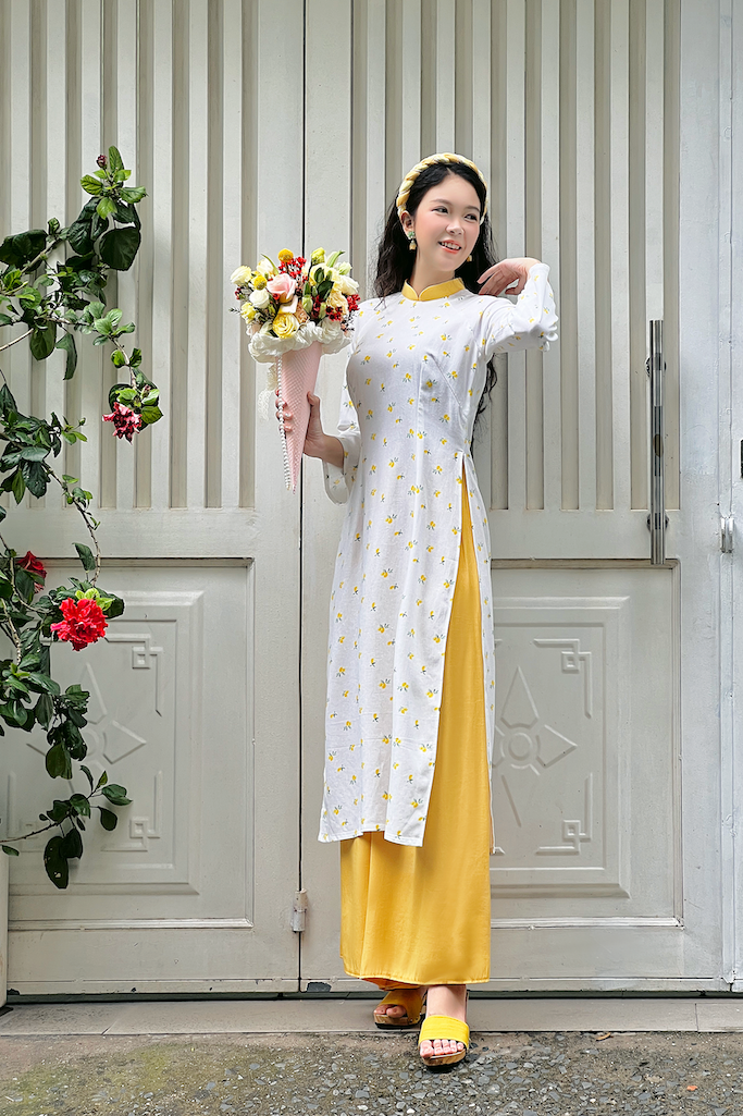 Sumire Store Áo dài linen hoa Ý Nhiên