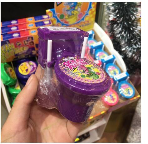 Kẹo mút bồn cầu Sour Flush màu tím 39gr