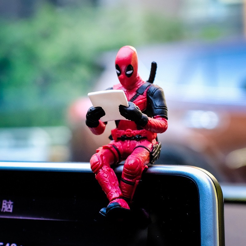Deadpool đọc sách - Movie