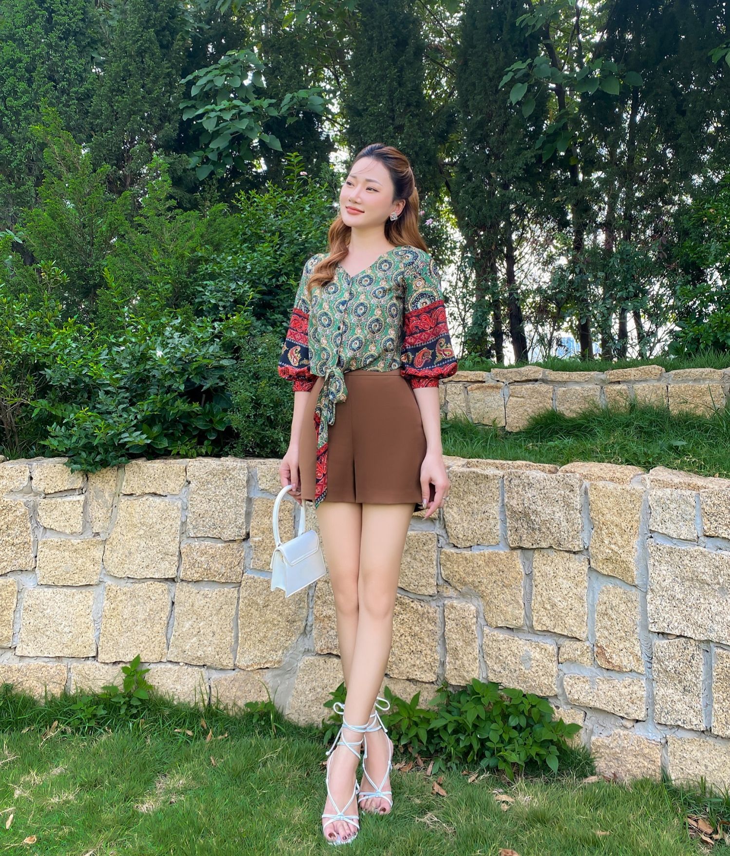 Voucher siêu sale 15% Quần short nữ HeraDG thiết kế cạp cao túi chéo, chất tuytsi cao cấp HeraDG SQSBBC6003