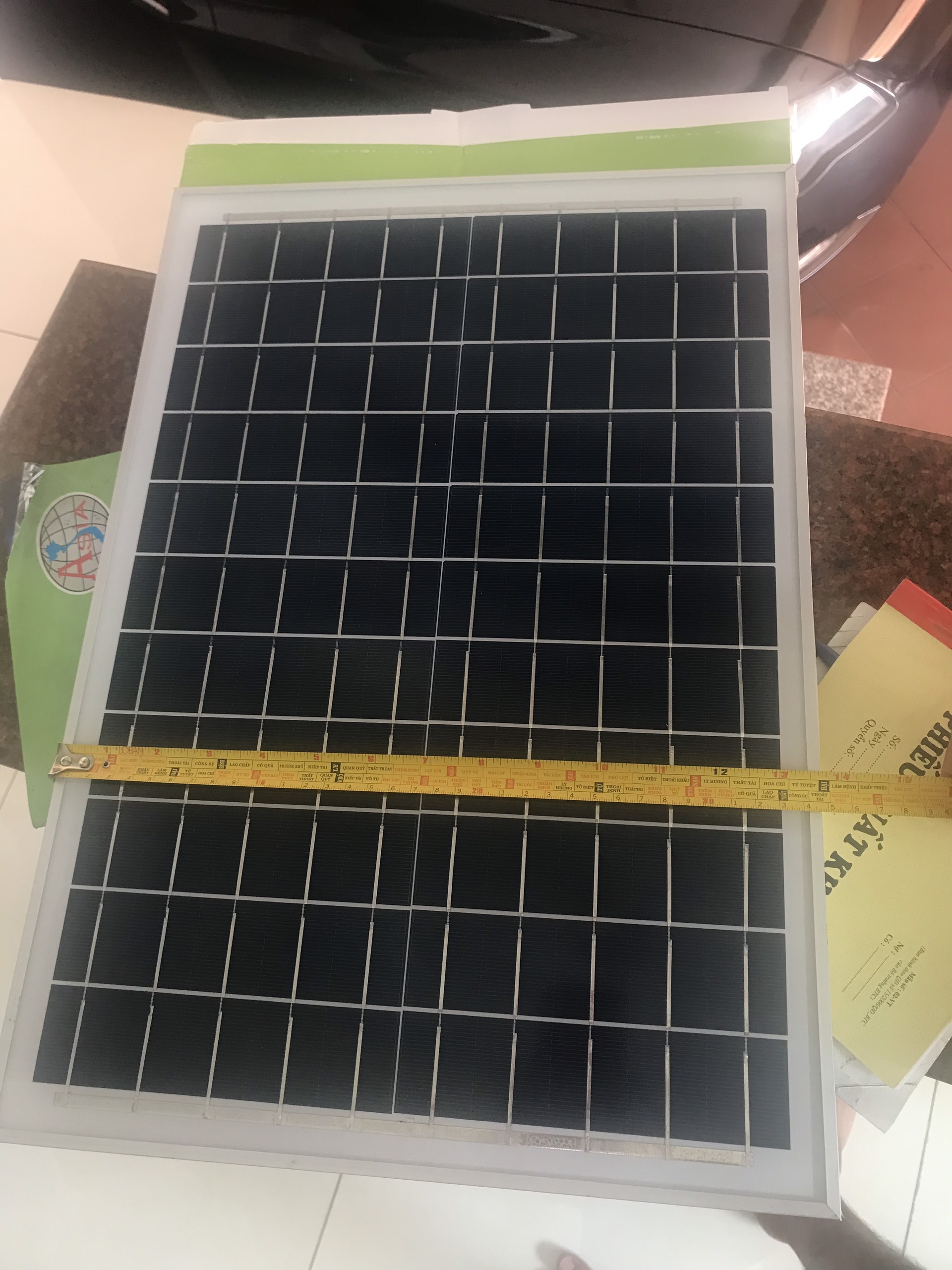[HCM]Đèn pha năng lượng mặt trời 200W-Tổ ong
