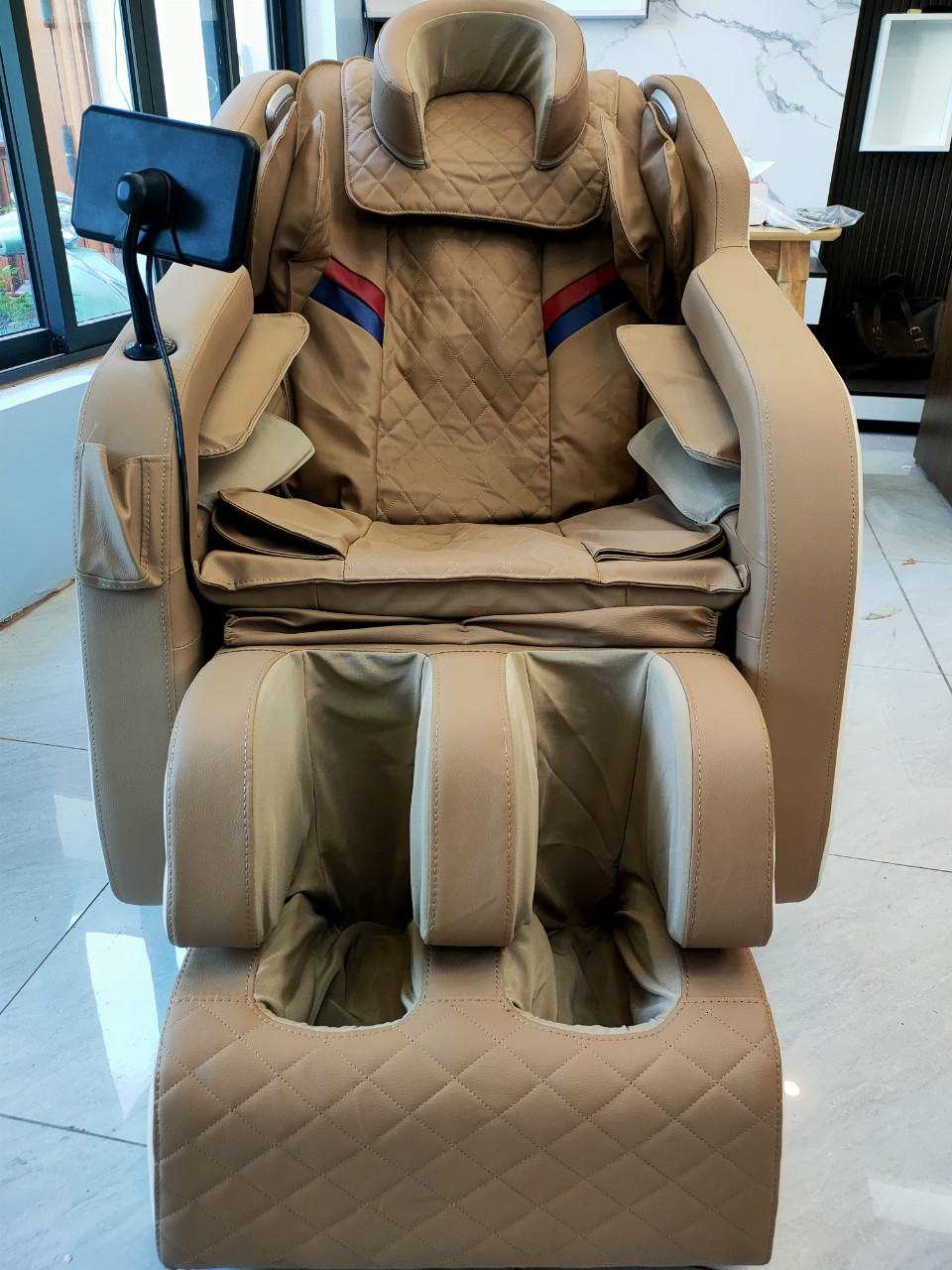 Ghế mat sa Đa Năng Hapo CON LĂN 8D DI ĐỘNG.