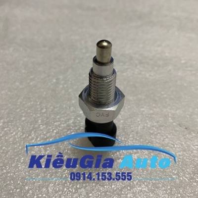 Cảm biến (Công tắc) báo lùi Daewoo Lacetti