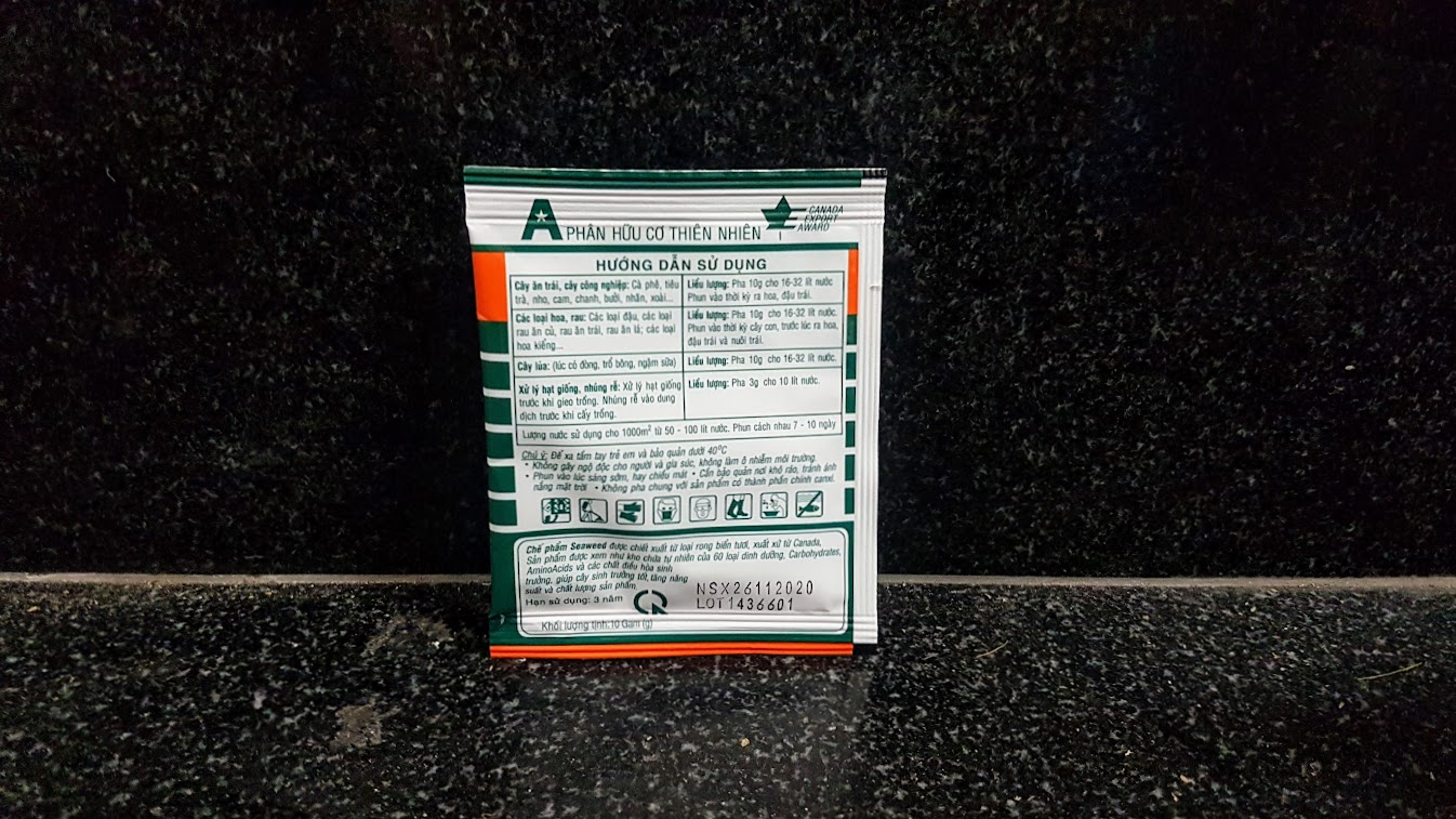 Phân bón lá hữu cơ khoáng Seaweed 1 gói. (gói=10g)