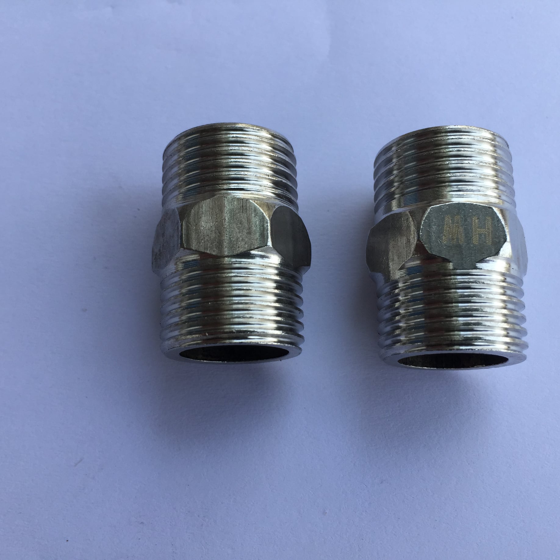 2 chiếc kép inox 304 ren ngoài 21mm