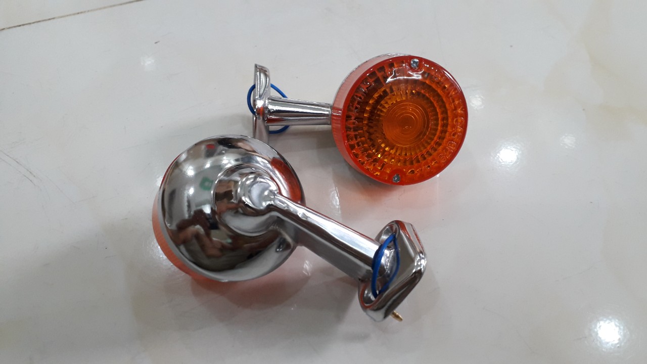 Cặp xi nhan sau xe cup 81 Hàng taiwan