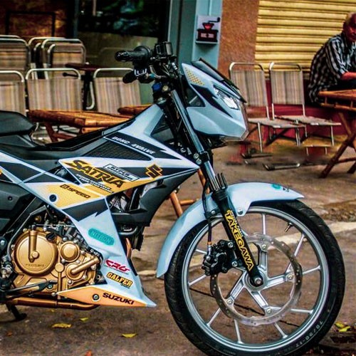 Tem Satria Đen Bạc - Đổi Được Qua Xe Raider - Tem Trùm Satria Đen Bạc
