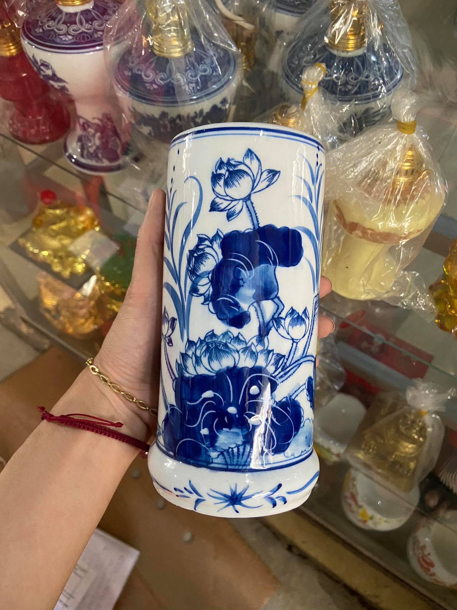 Ống cắm hương men trắng