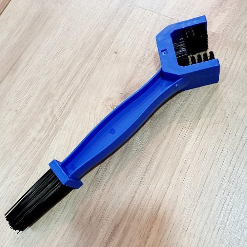 [HCM]Bàn Chải Vệ Sinh Dây Sên Cho Xe Máy