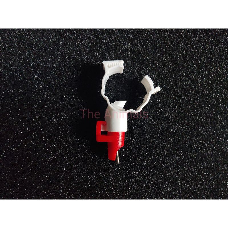 [HCM]Núm Uống Nước Cho Vịt Ngan Ngỗng
