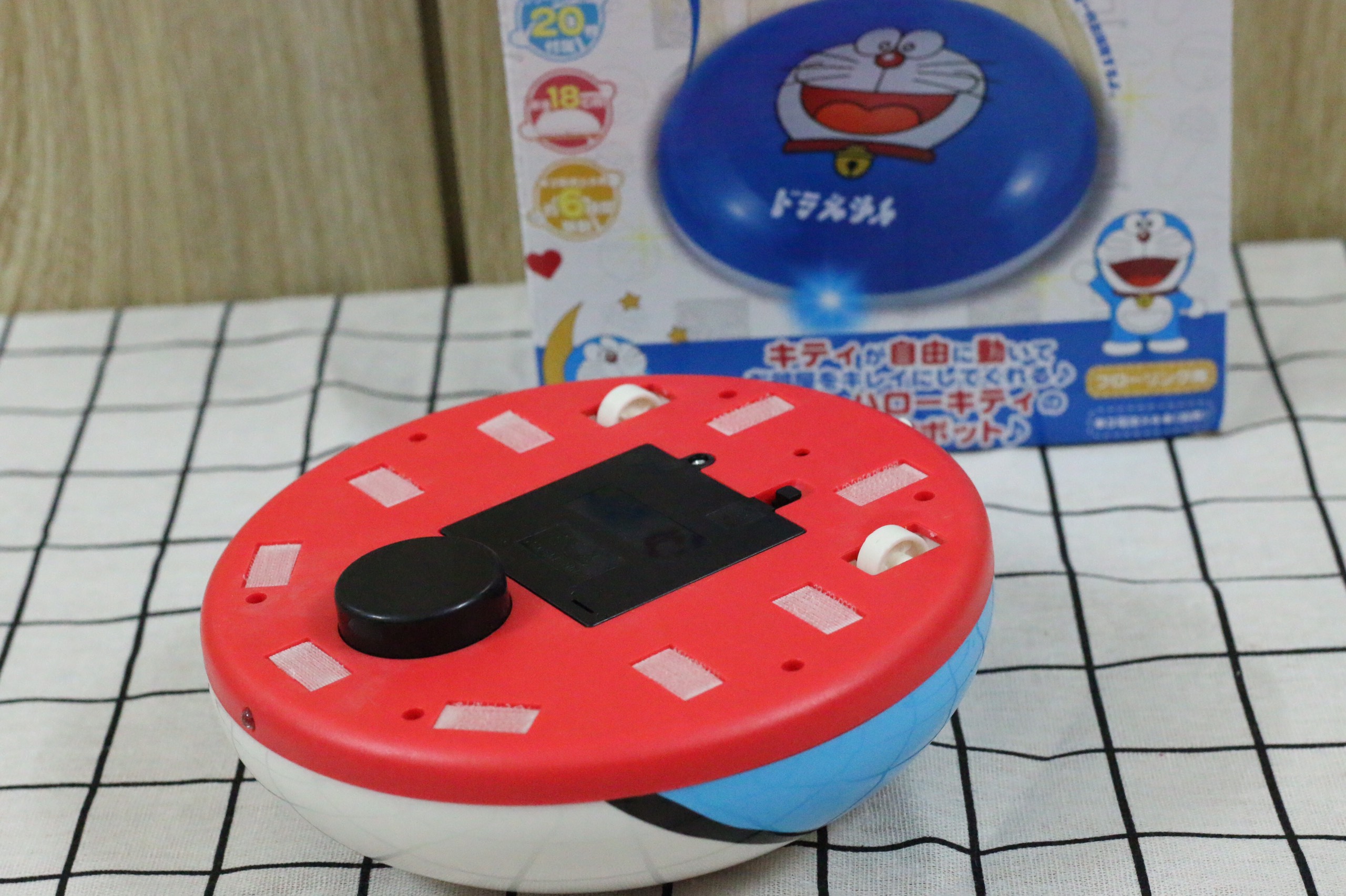 Robot Hút Bụi Lau Nhà 2020 Doremon Doraemon