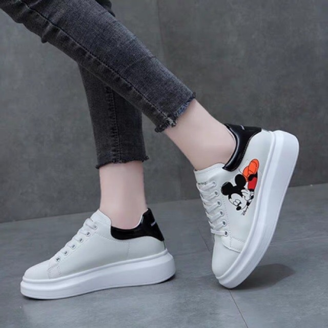 giày snaker nữ in hình chuột da mềm đế êm nhẹ