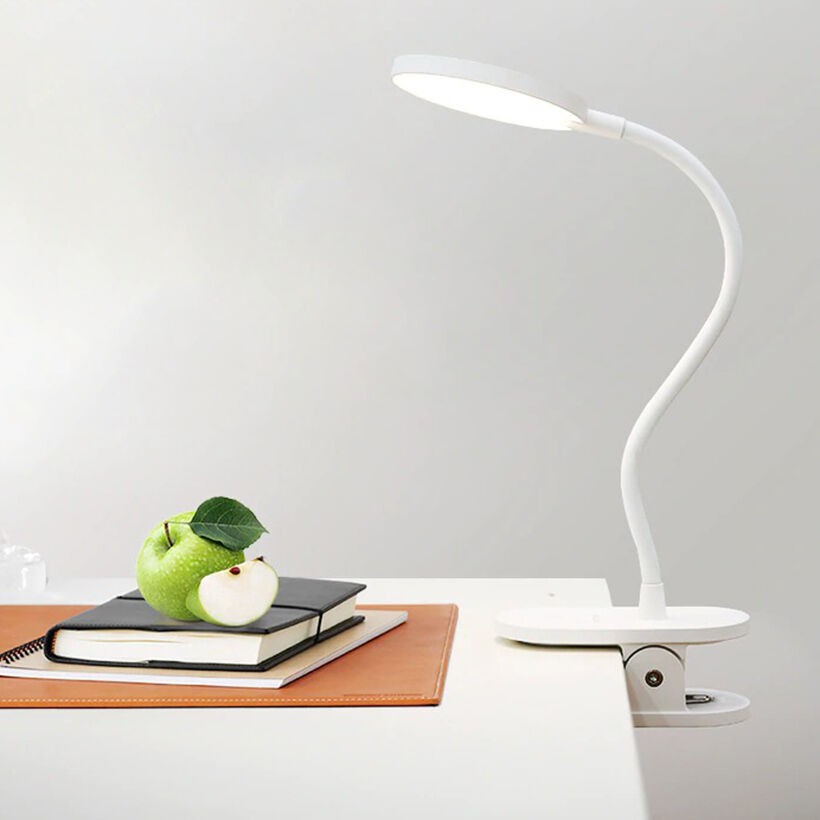 Đèn kẹp bàn Yeelight LED J1 (5W, Pin 1500mAh, ~40h)