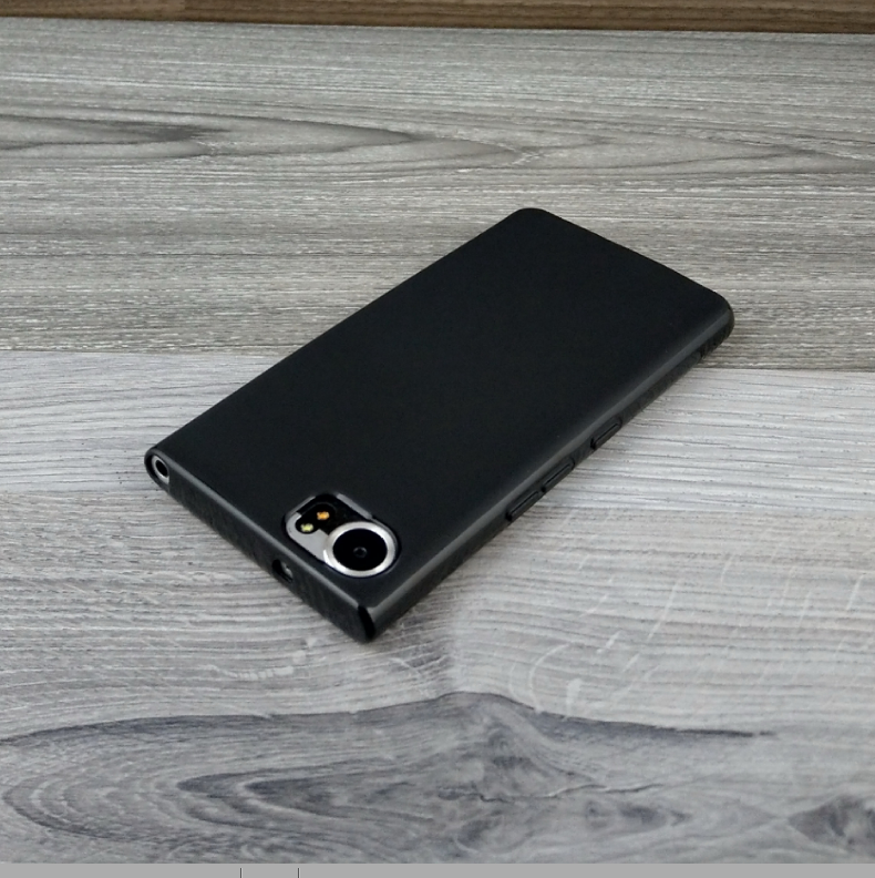 Ốp Lưng ionecase Blackberry Keyone Dẻo Màu Đen