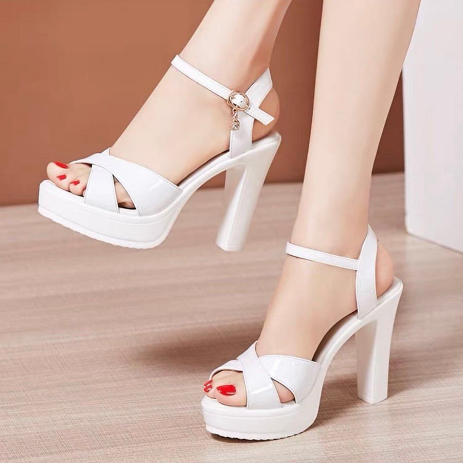 GIÀY SANDAL QUAI CHÉO 10P