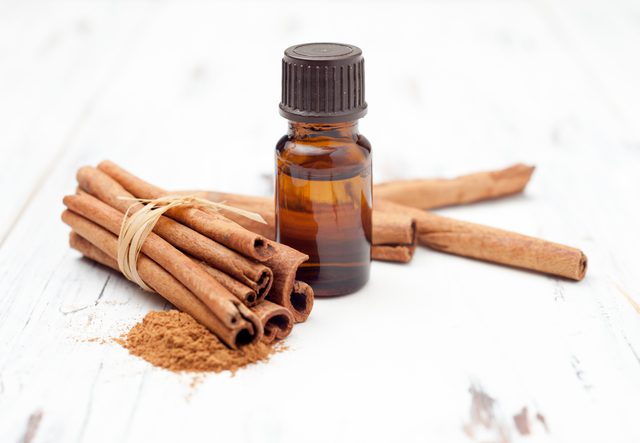 Tinh dầu Xông Phòng Hương Lá Quế Scentuals Cinnamon Leaf Pure Essential Oil 10ml
